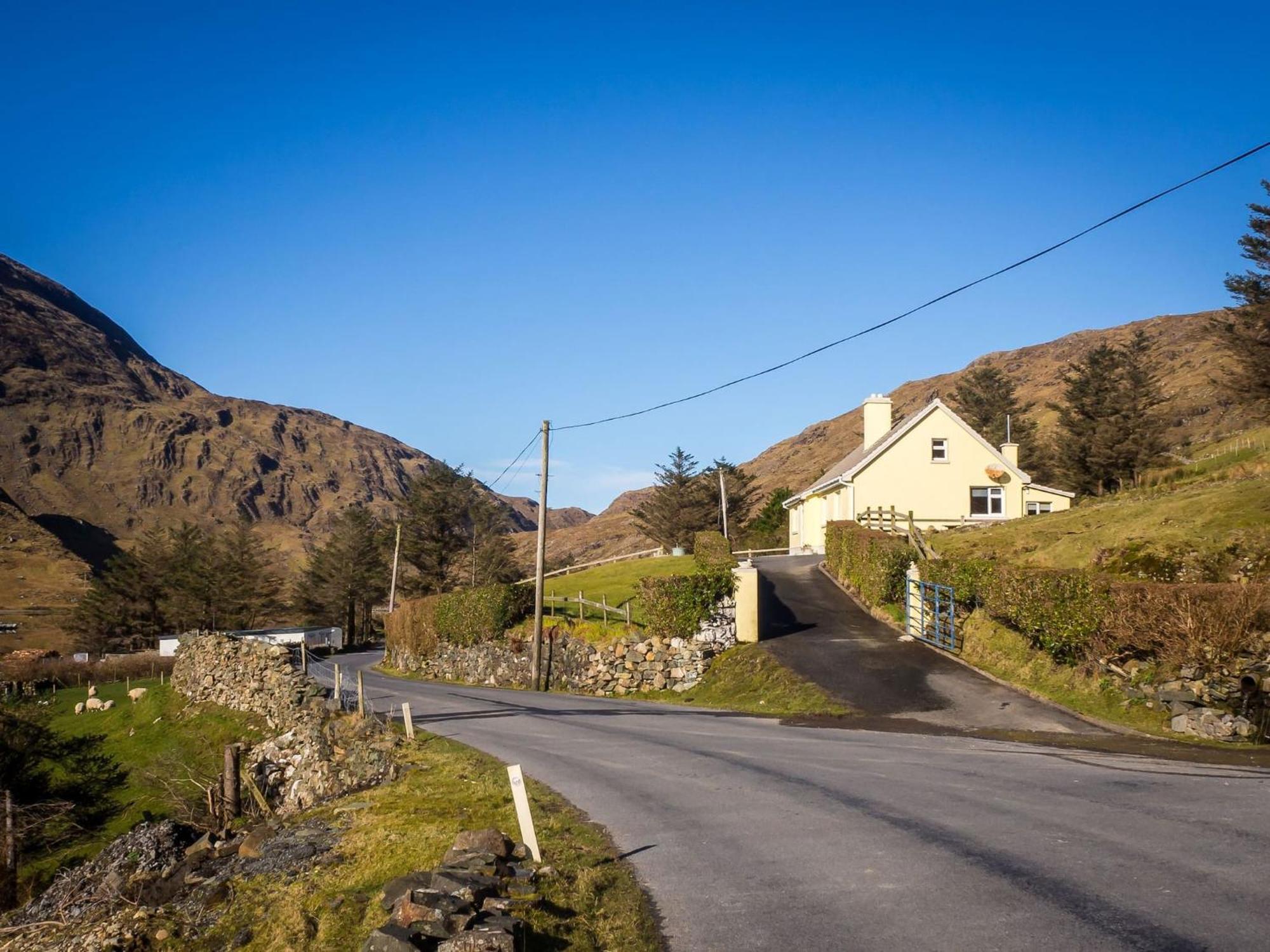 Lough Fee Renvyle Villa Exterior photo